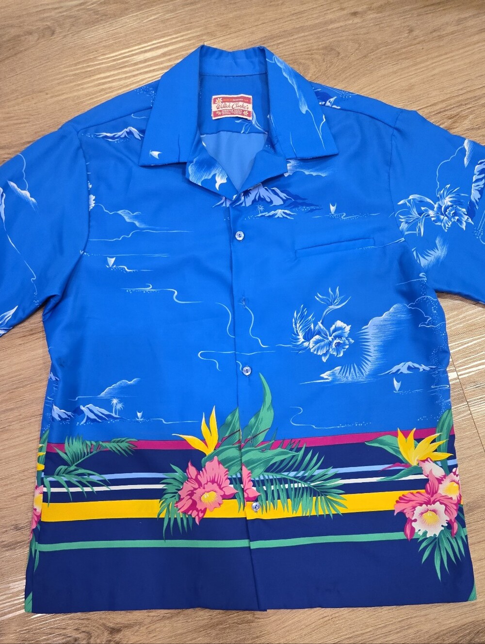 Waltah Clarke Vintage 1970s Men's Tropical Button-Up Shirt - Blue Floral Print